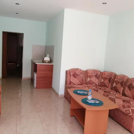 Hotel Holiday Rodopi 3*
